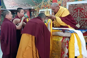 Tenzhug for HE Khocchen Rinpoche